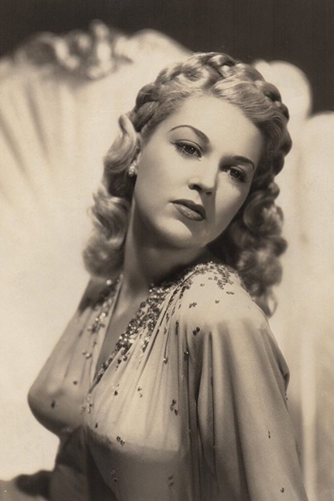 Joan Shawlee 1