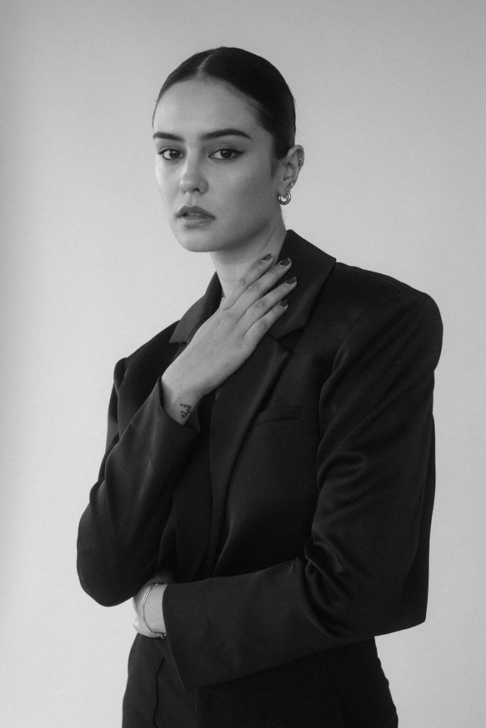 Courtney Eaton 2