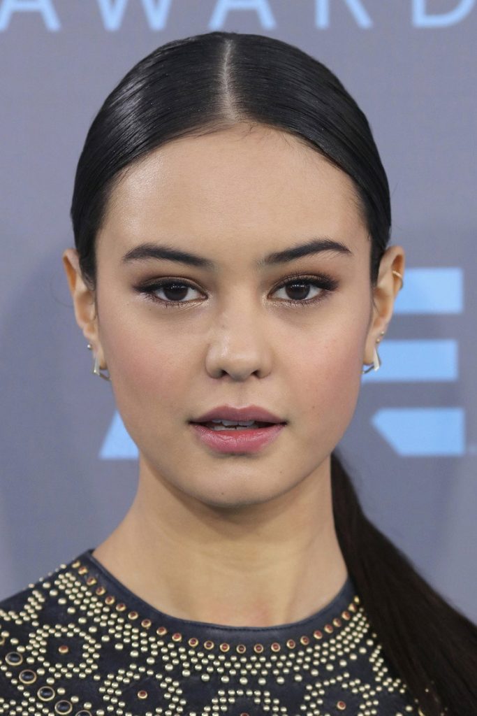 Courtney Eaton 4