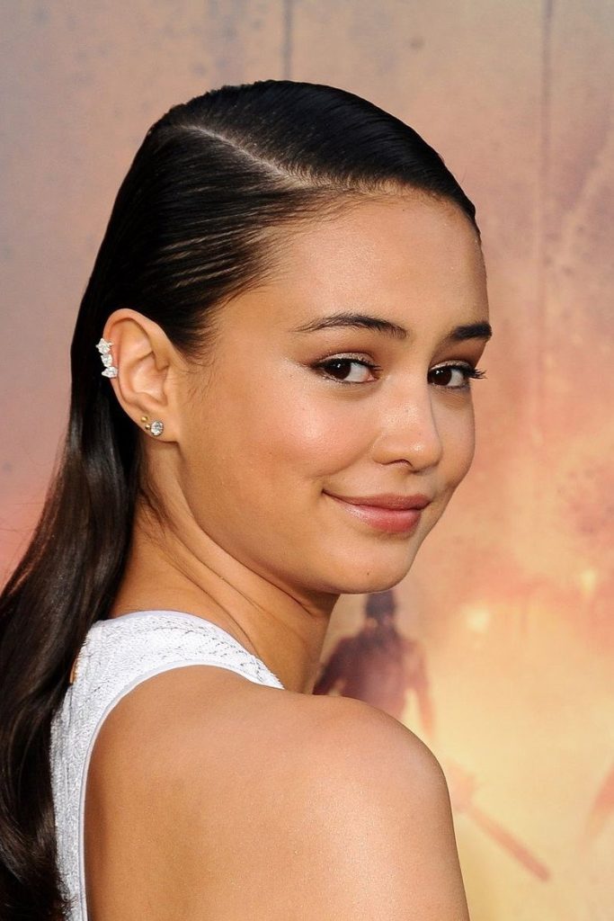 Courtney Eaton 5