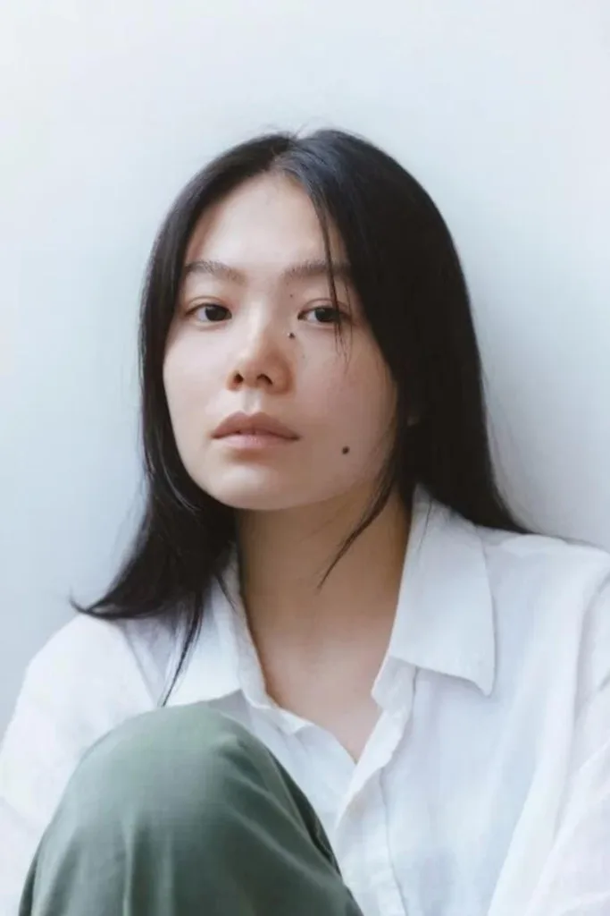 山本奈衣瑠 1