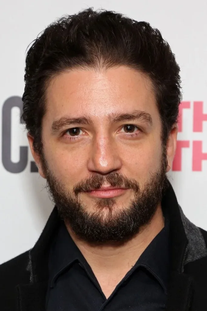 John Magaro 2